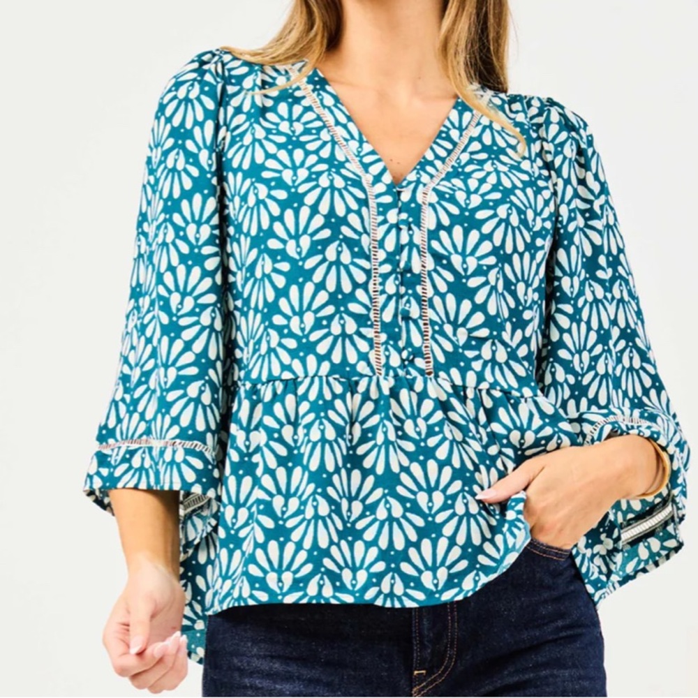 Mary‎ Square Monroe Top Stay Polished Print Teal Blouse Flowy Bell Sleeve Size S